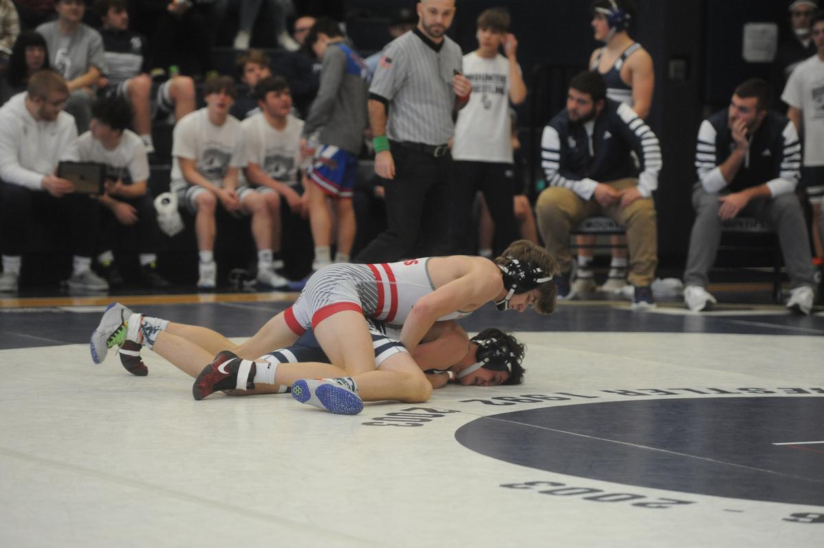 Bellefonte’s Gage Long continues to put his opponents on their backs. He now has 23 falls on the year.