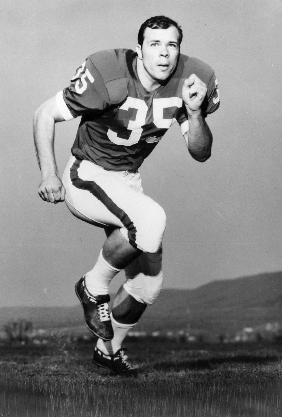 Penn State photo of linebacker Dennis Onkotz.