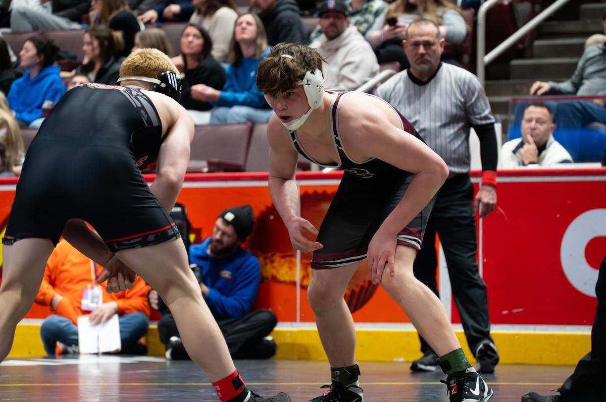 State High's Teag Sanderson faces Wilson's McKaden Speece in the 172-pound semifinals of the PIAA Class 3A Wrestling Championships at the Giant Center on Friday, March 6, 2026, in Hershey, Pa. Speece beat Sanderson by major decision 14-6.