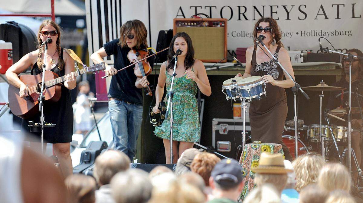 Pure Cane Sugar performs at the 2011 Central Pennsylvania Festival of the Arts.