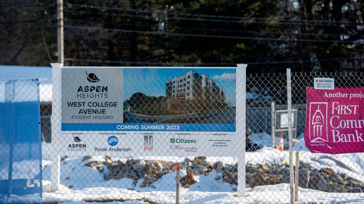 Construction is underway Wednesday on the corner of West College Avenue and South Buckhout Street for a new student housing complex from Aspen Heights.