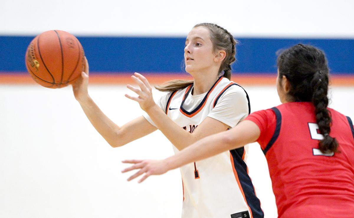 Saint Joseph’s Catholic Academy’s Alexia Luckovich passes the ball during the game against Juniata on Thursday, Jan. 23, 2025. Saint Joseph’s Catholic Academy won, 72-34.