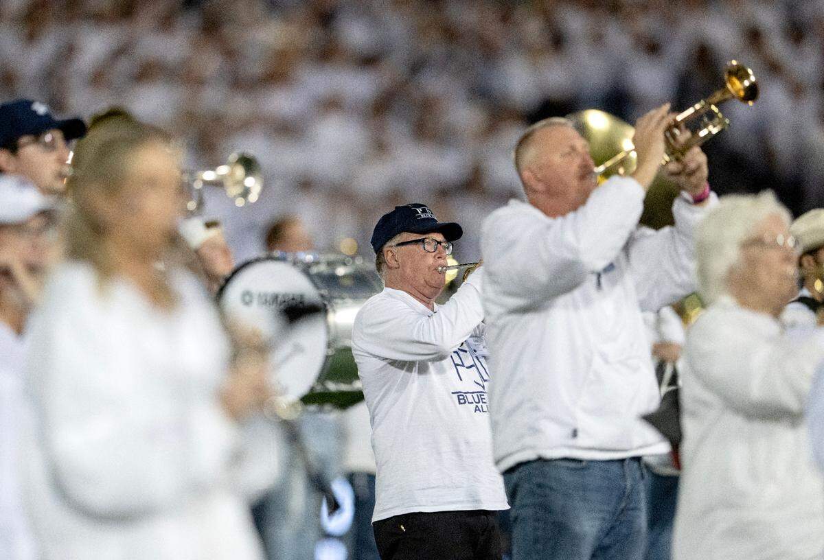 The Penn State Alumni Blue Band plays the alma mater before the game against Illinois on Saturday, Sept. 28, 2024.