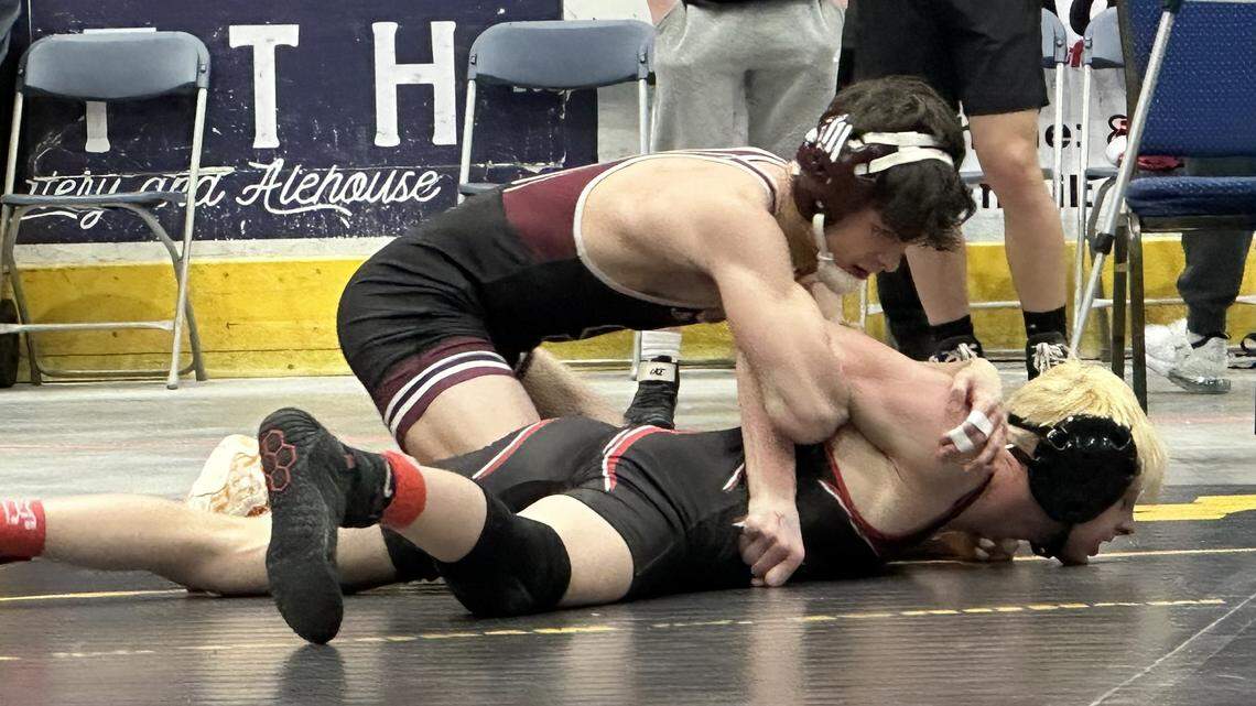 Bellefonte, State College boys combine for 6 district champs as 6 county girls advance