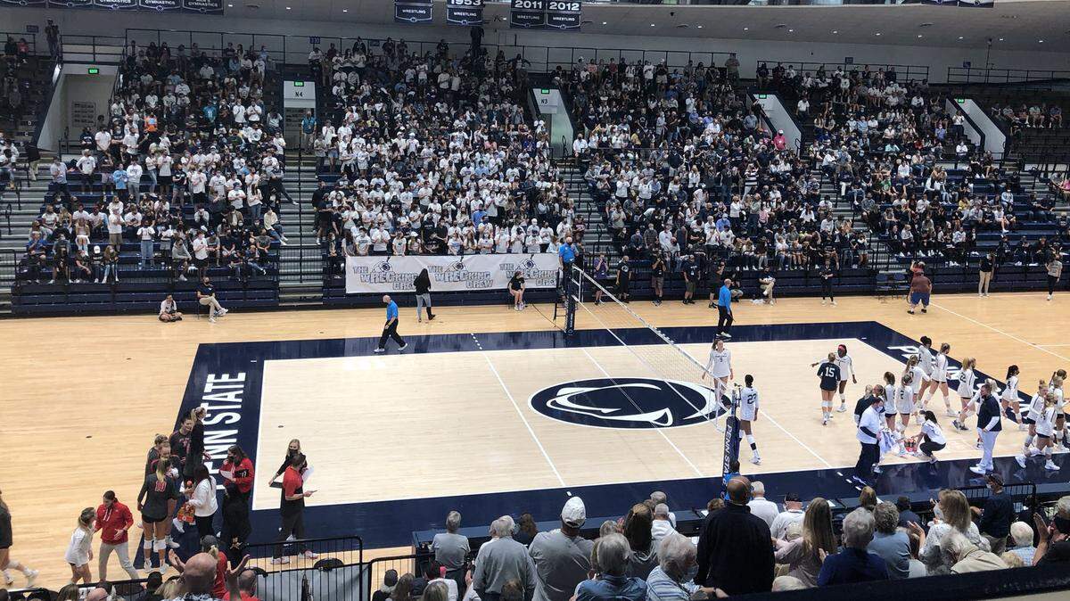 Penn State women’s volleyball swept No. 3 Ohio State in front of 3,807 fans at Rec Hall on Sunday, Sept. 26, 2021.