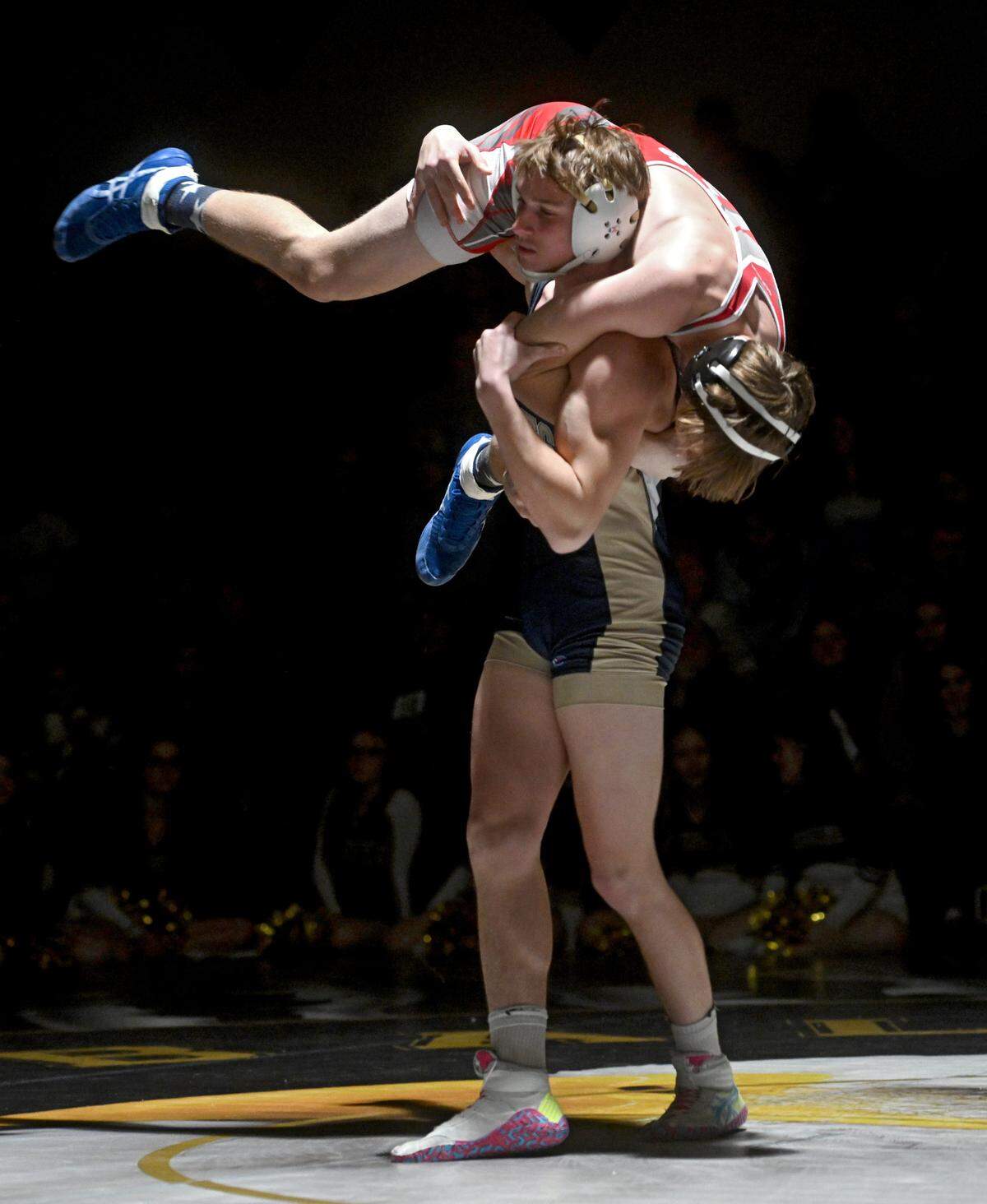 Bald Eagle Area’s Jeffre Pifer had six wins all via pin. He now has 12 pins on the year.