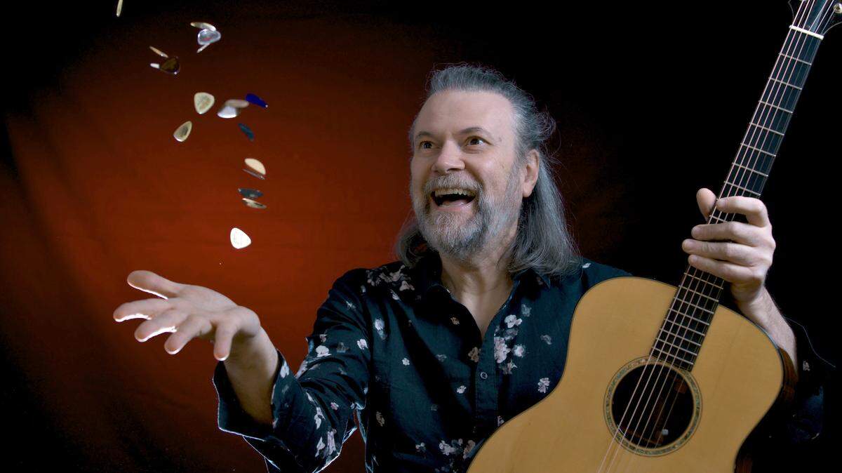Beppe Gambetta will perform Saturday during the Acoustic Brew Concerts series at the Center for Well Being in Lemont.