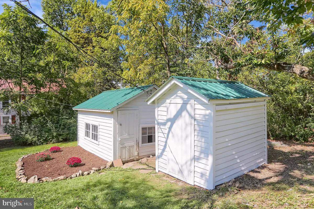 A look at two backyard buildings at 830 Henszey St. in Lemont. Photo shared with permission of the home’s listing agent, James Bradley of Keller Williams Advantage Realty.