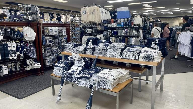 With quick turnaround, national retailer takes over longtime Penn State apparel shop