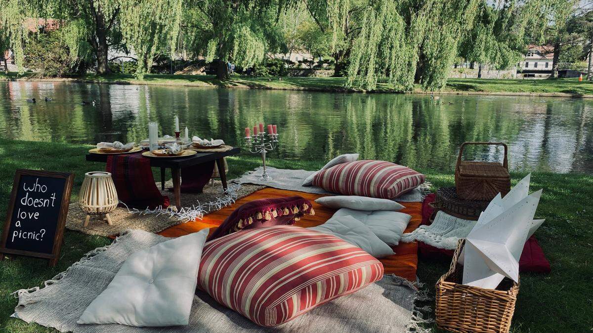 Bellefonte resident Renea Nichols recently launched a new business, Spring Creek Picnics, that create elaborate picnic setups using local products.