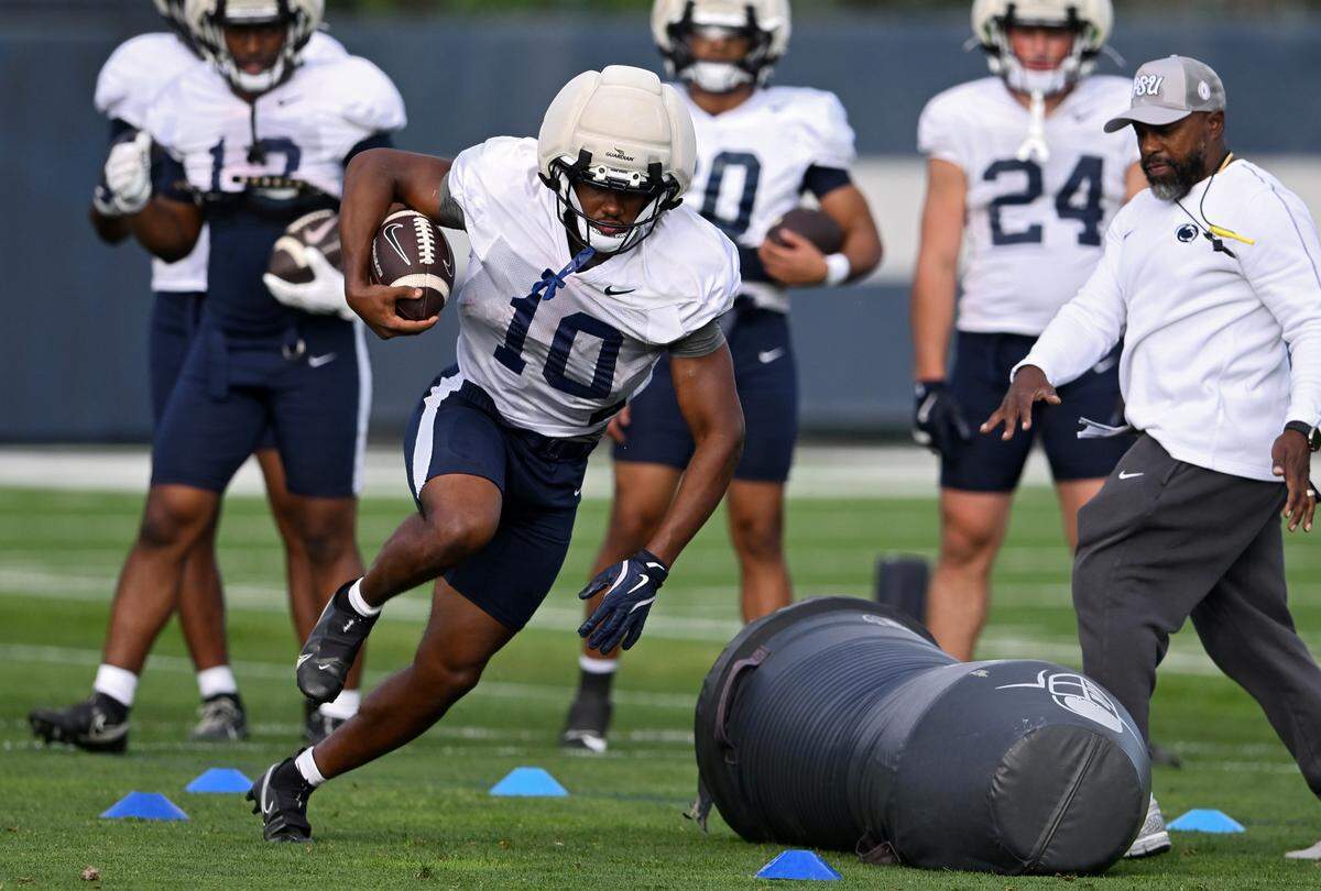 Penn State running back Nick Singleton runs a drill during practice on Wednesday, Sept. 10, 2025.  
