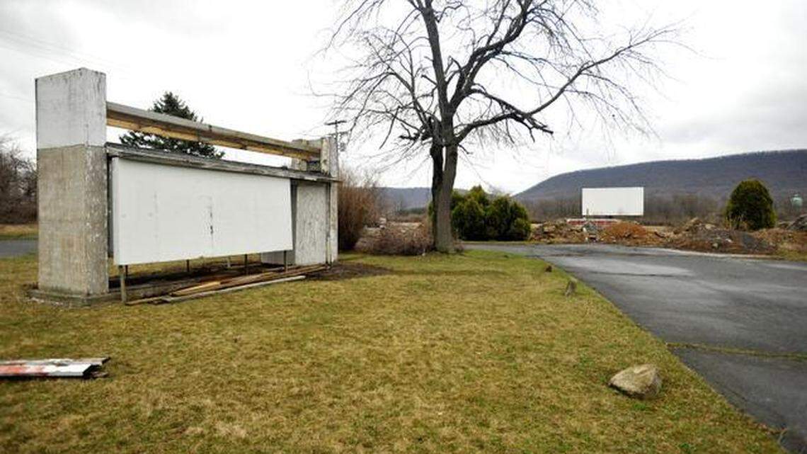 Bits of Business: Flea market brings Starlite Drive-in back to life