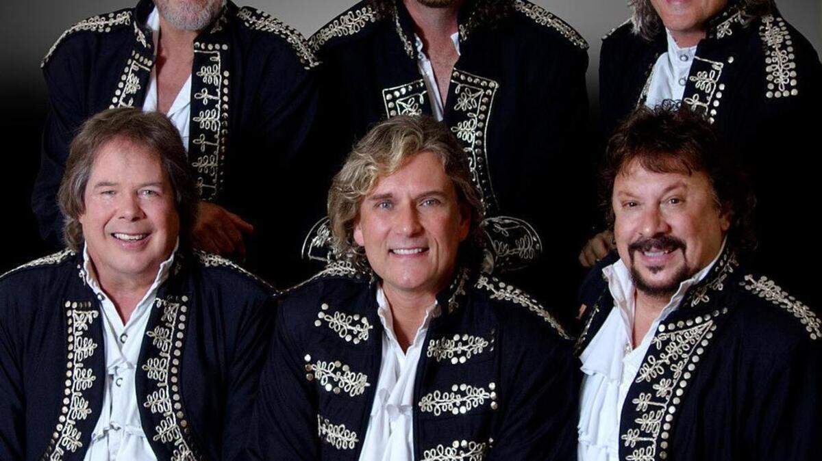 Paul Revere’s Raiders
