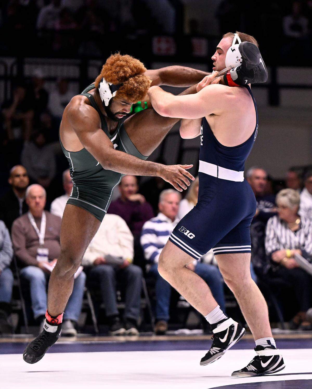 Penn State’s Max Dean wrestles Michigan State’s Cameron Caffey during the 197 lb bout of the match on Sunday, Jan. 23, 2023.