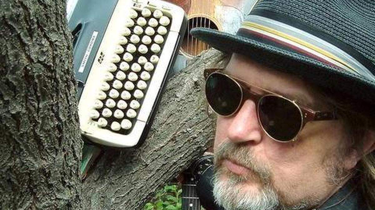 Peter Case, known for his new wave, straight rock and folk-acoustic releases, will open the Acoustic Brew concert series season on Oct. 4.
