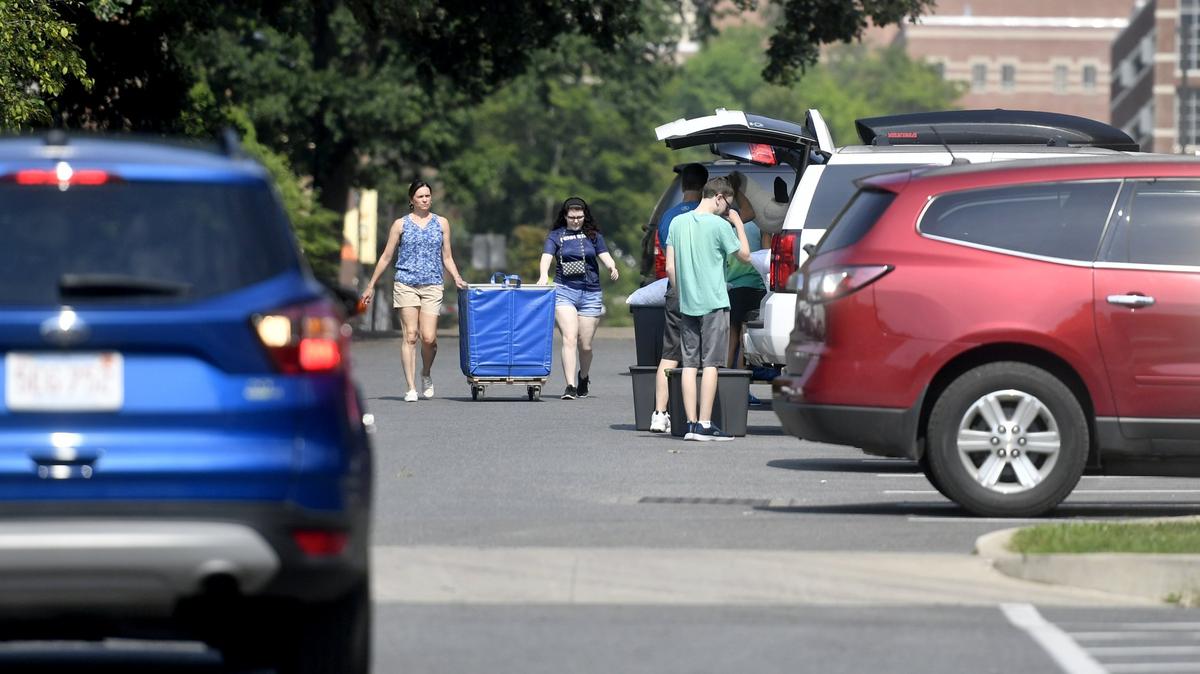 Penn State will implement a number of parking and traffic changes this weekend to better accommodate an influx of visitors to the area for move-out season and spring 2023 commencement ceremonies.