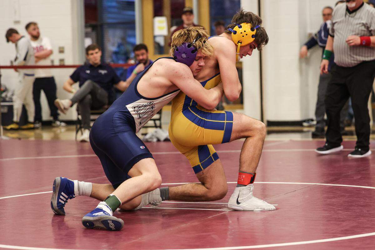 Philipsburg-Osceola’s Averi Gable controls Derry’s William McNeal in their 145-pound fifth-place match of the PIAA Class 2A Southwest Regional Championships on Saturday, Feb. 28, 2026. McNeal beat Gable, 8-3.