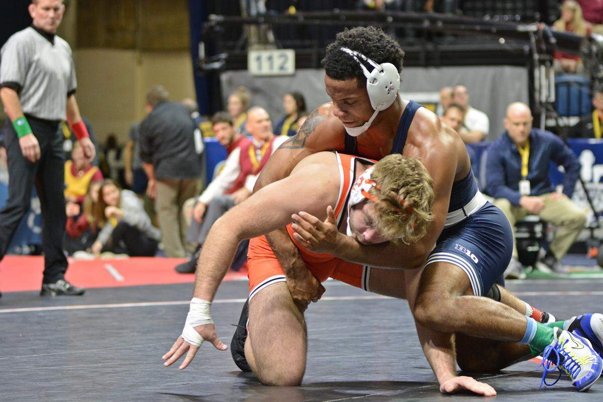 Penn State’s Mark Hall controls Oklahoma State’s Joe Smith in their 174-pound final of the Southern Scuffle on Wednesday. Hall topped Smith 5-1.