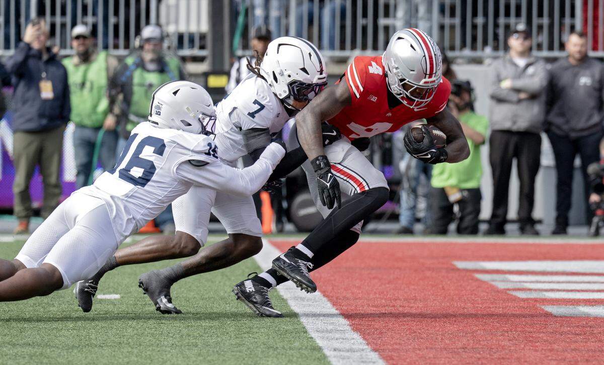 Penn State cornerback Zion Tracy can’t stop Ohio State wide receiver Jeremiah Smith as he runs into the end zone for a touchdown during the game on Saturday, Nov. 1, 2025.