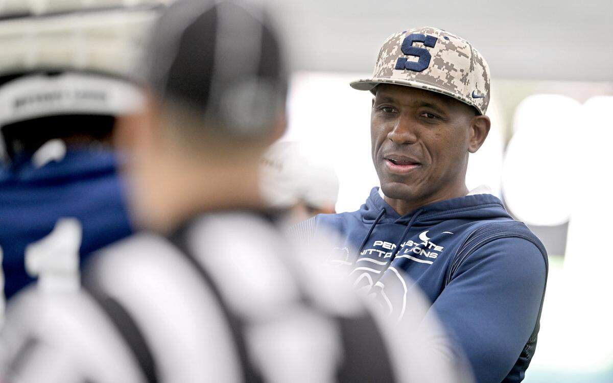Penn State safeties coach Anthony Poindexter talks to the players during spring practice on Tuesday, April 8, 2025.  