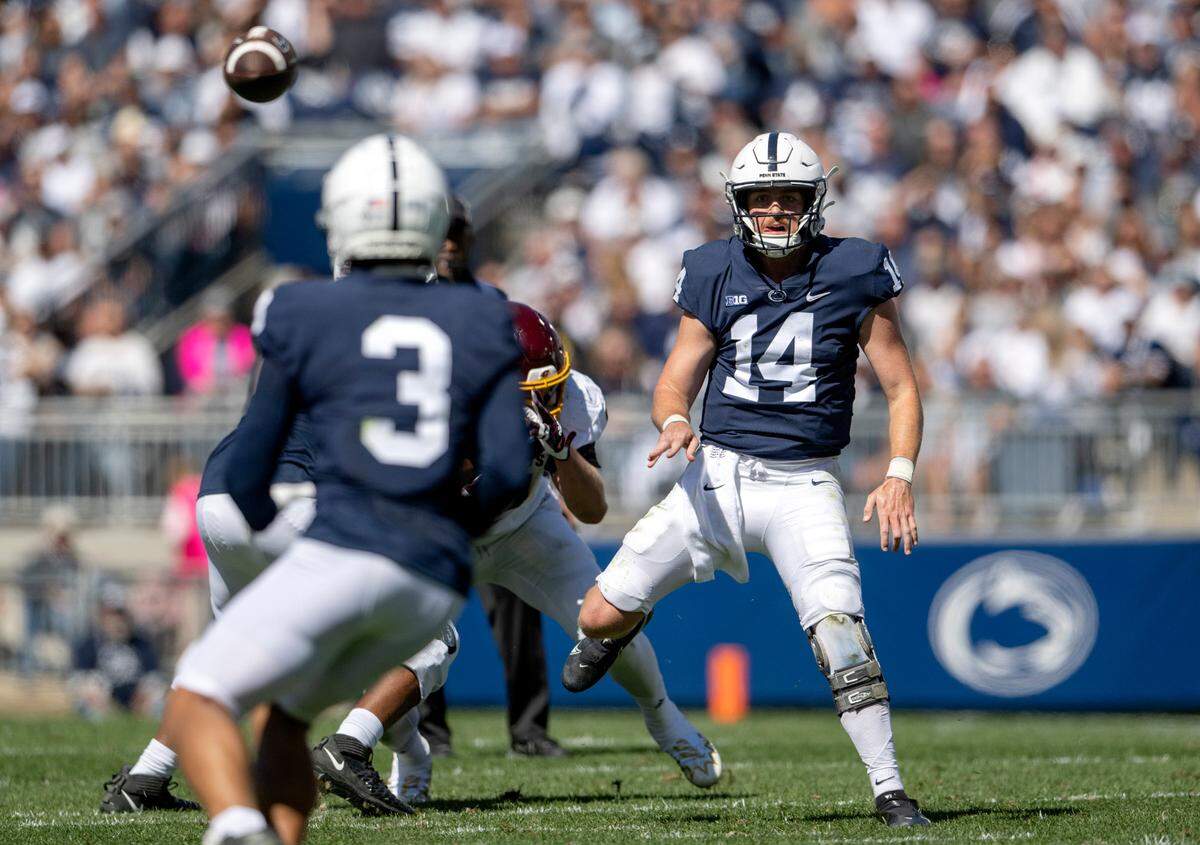 Penn State quarterback Sean Clifford makes a pass to Parker Washington during the game against Central Michigan on Saturday, Sept. 24, 2022.