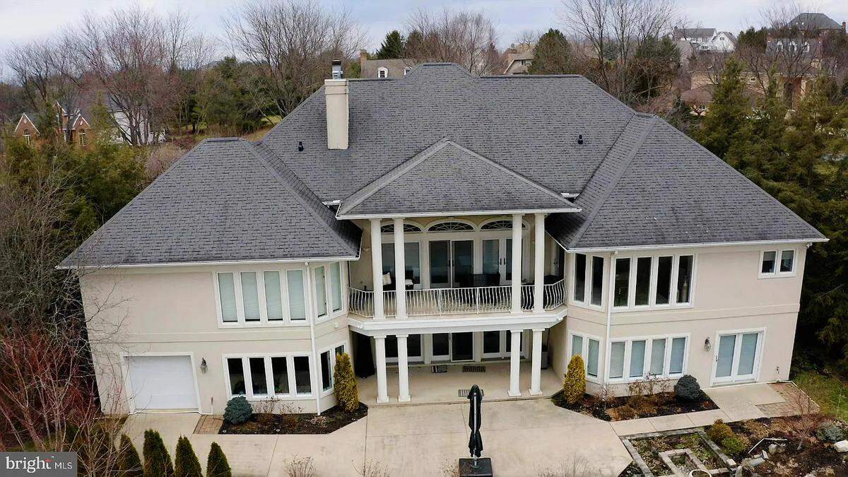 A back-facing view of the home at 937 Greenbriar Drive. Photo shared with permission from home’s listing agent, Annette Yorks of Perry Wellington Realty.