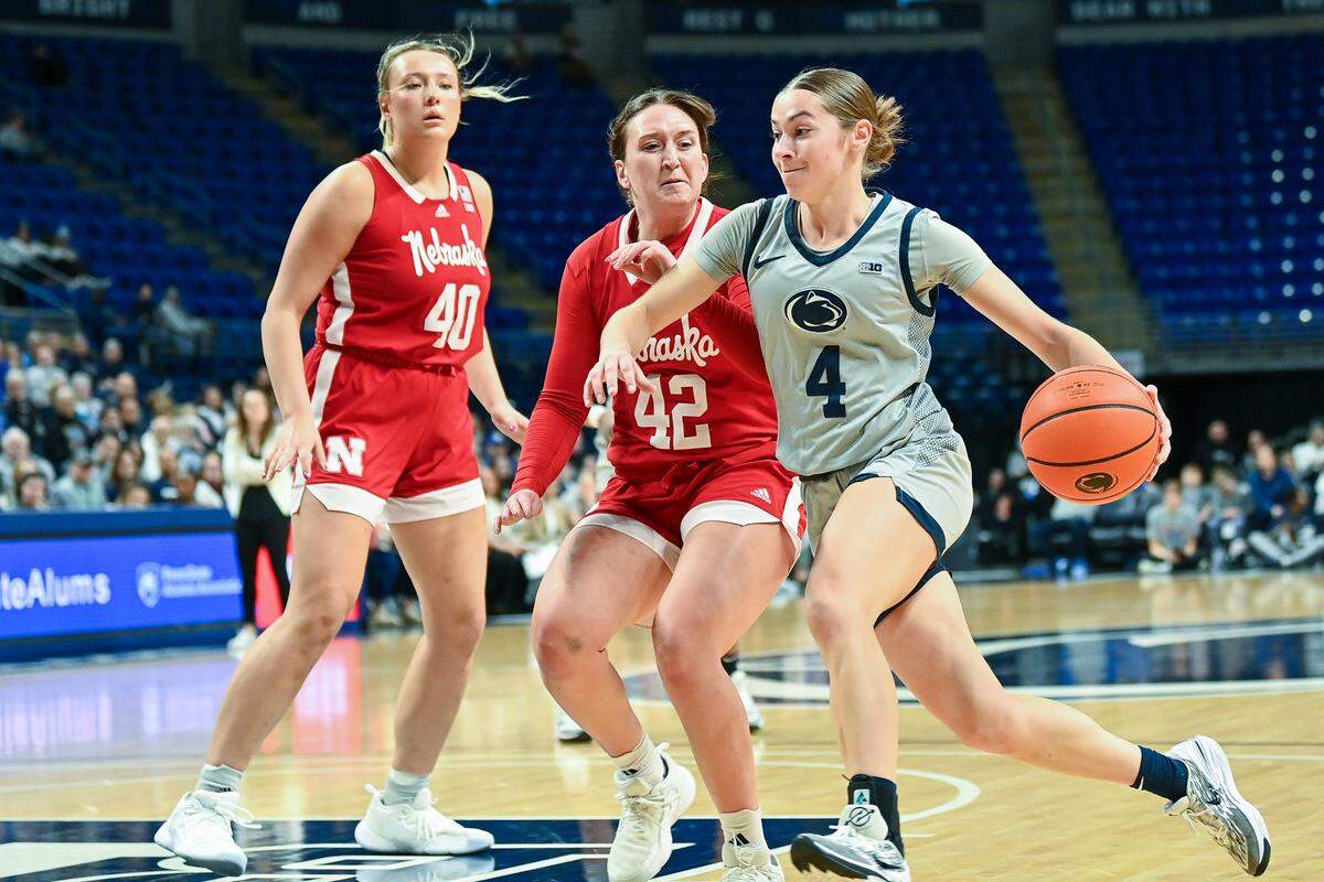 Penn State’s Shay Ciezki drives toward another basket against the Cornhuskers on Jan. 21.