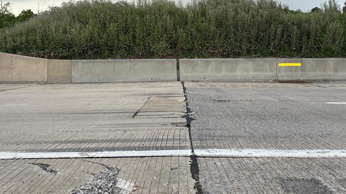 A closer look at the Centre County bridge on I-99 that is partially closed due to a slab of concrete expanding and buckling due to the extreme heat. Roadwork could be completed by Thursday.