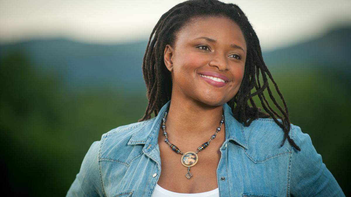 Lizz Wright will perform Wednesday at Schwab Auditorium.