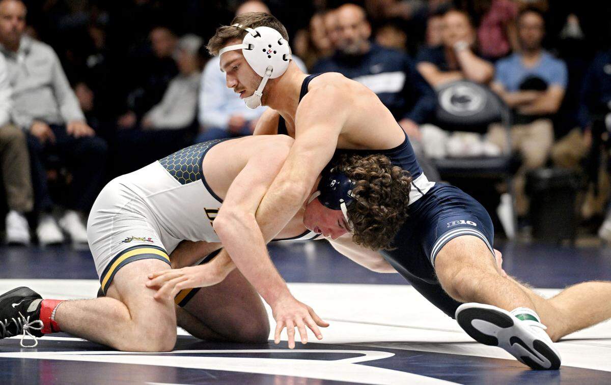 Penn State’s Lucas Cochran faces Drexel’s Ethan Wilson in the 197 lb bout of the match on Sunday, Nov. 17, 2024 at Rec Hall. Cochran won by tech fall at 3:27.