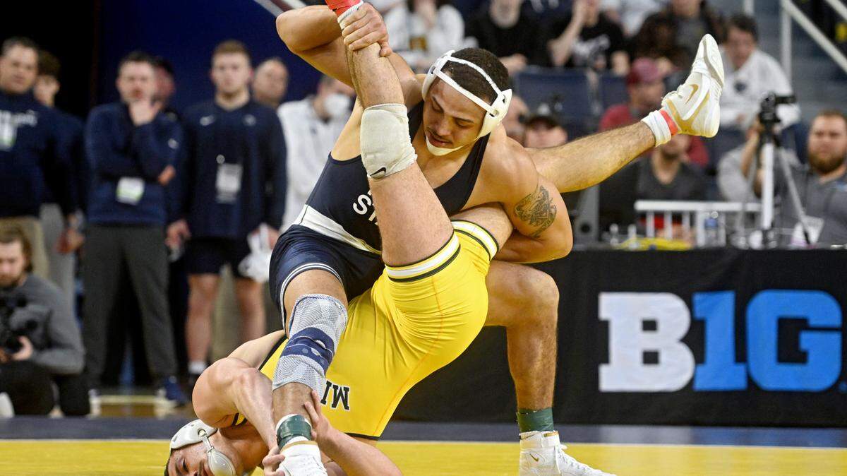 Penn State wrestling wins Big Ten title, crowns 4 individual champions