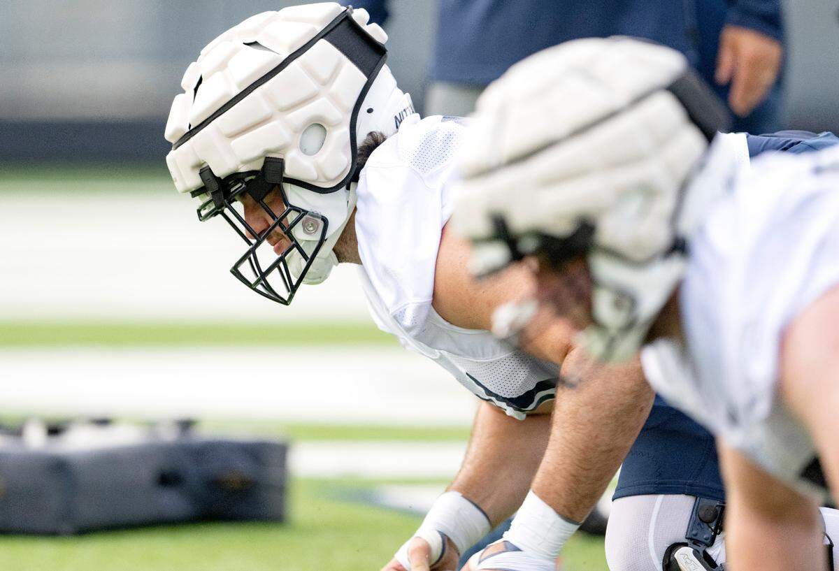 Penn State offensive lineman Hunter Nourzad lines up for a drill during the first day of practice on Monday, Aug. 1, 2022.