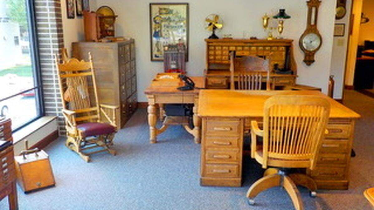 An auction of antiques and items from the office of the late Ed Friedman will be held Wednesday, with proceeds benefiting The State Theatre in State College.