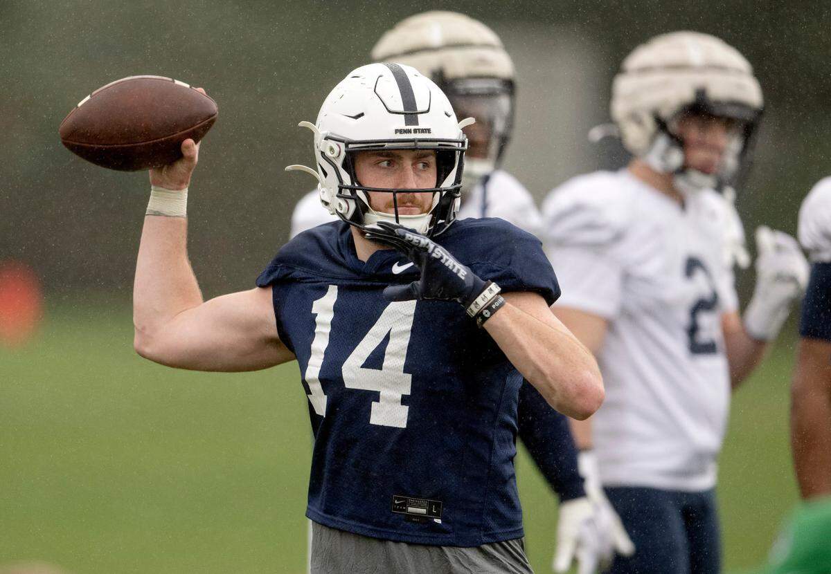 Penn State quarterback Sean Clifford makes a pass during practice for the Rose Bowl on Friday, Dec. 30, 2022 at Dignity Health Sports Park.