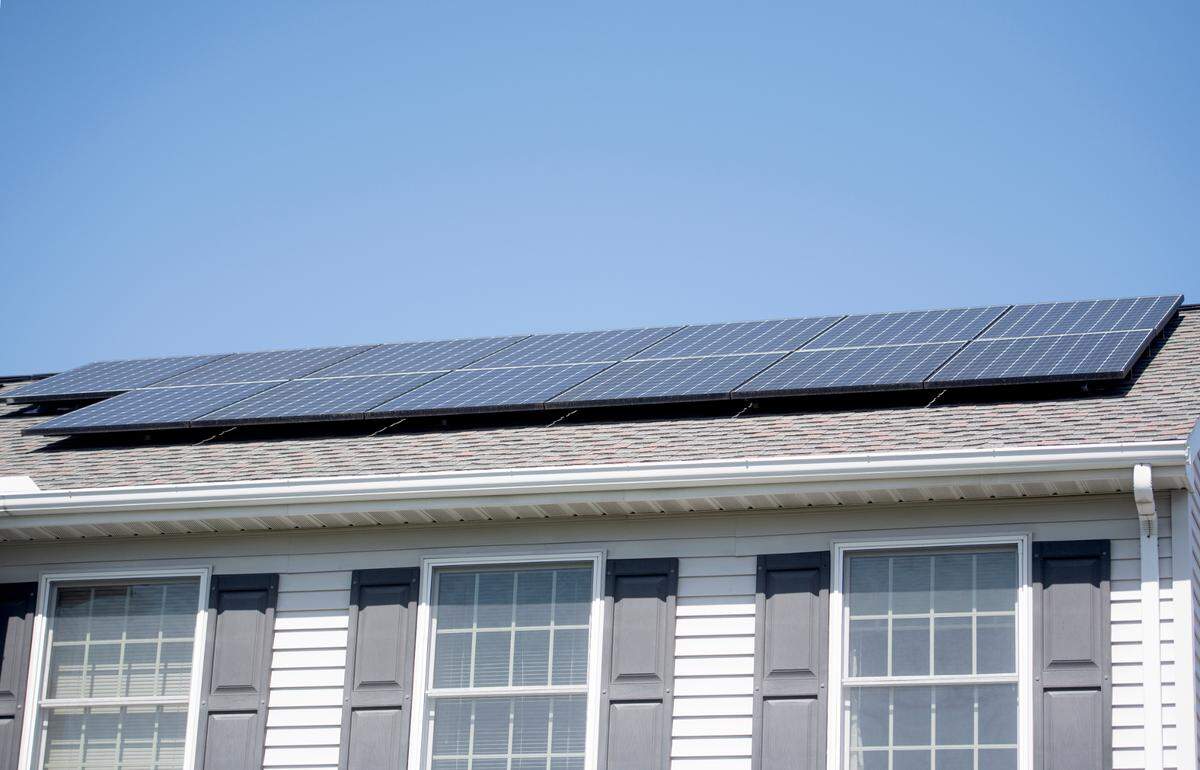 The sun beats down on the solar panels on Howard Bond’s home in Park Forest on April 28.