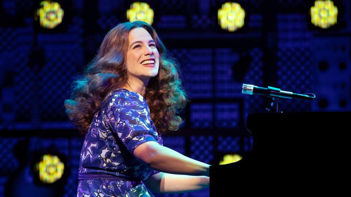 Sarah Bockel portrays Carole King in the acclaimed musical about the musician’s life. “Beautiful” will be performed in Eisenhower Auditorium Tuesday-Feb. 24.