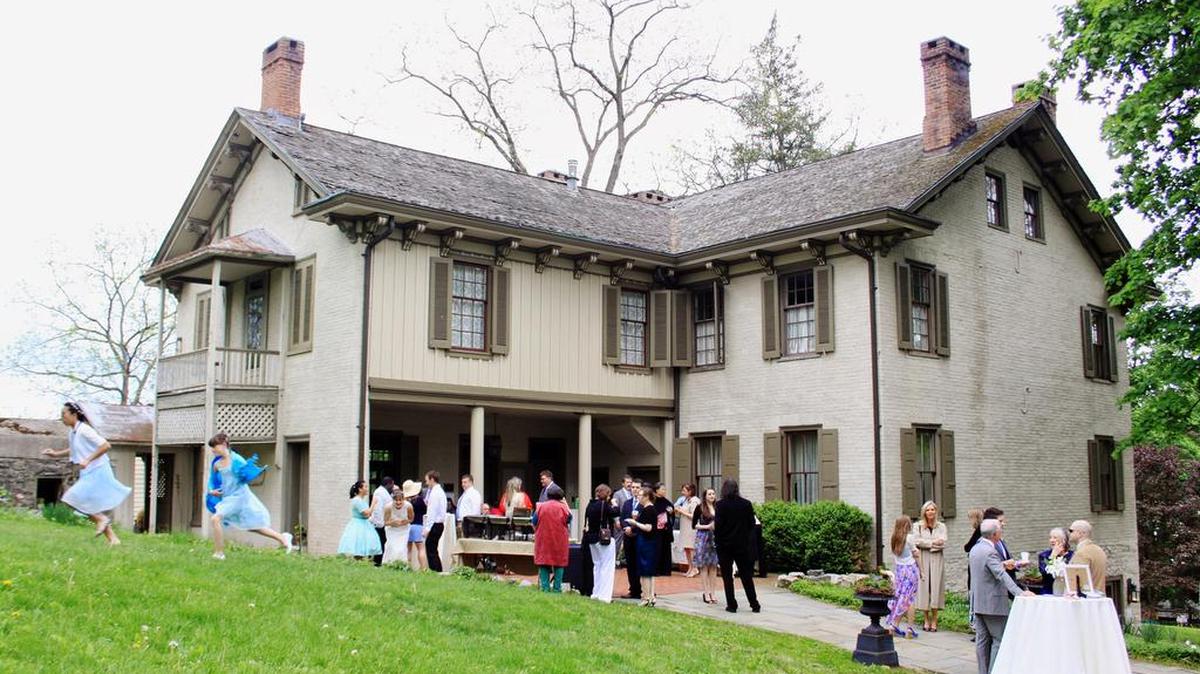 John and Sarah Matthews chose the Centre Furnace Mansion for their historic wedding venue.