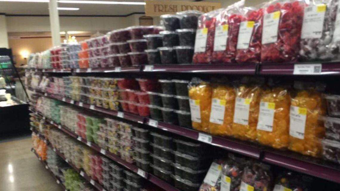 Fried chicken, hot bar, fruit pies: Burkholder’s appeal stretches beyond Penns Valley