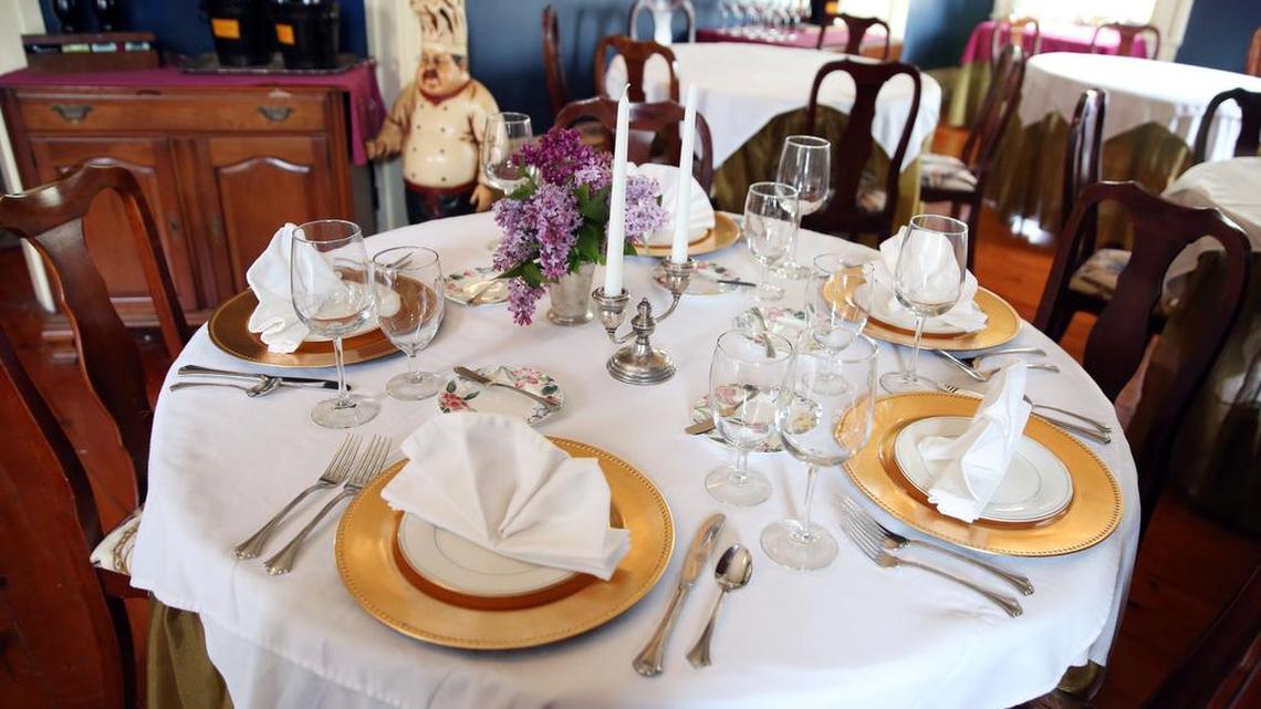 The Hummingbird Room spreads wings, tastes with supper club