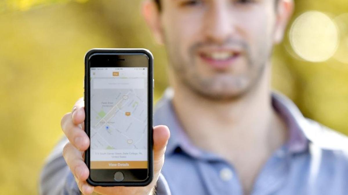 Penn State alumnus Mike Black created the app ParkingBee to help people find parking in State College.