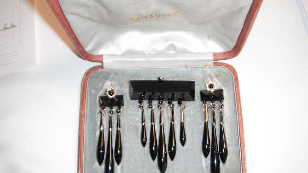 Pictured is a Victorian mourning jewelry set, black onyx/jet, circa 1880s.