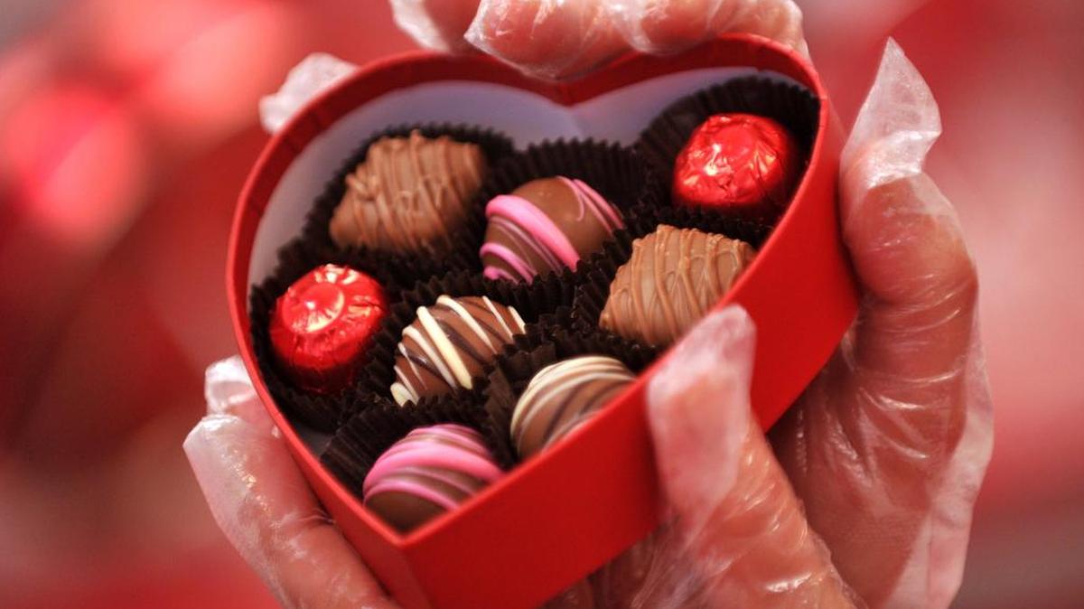 Submit your love stories for chance to be featured in Good Life and to win a gift card to Pizza Mia.