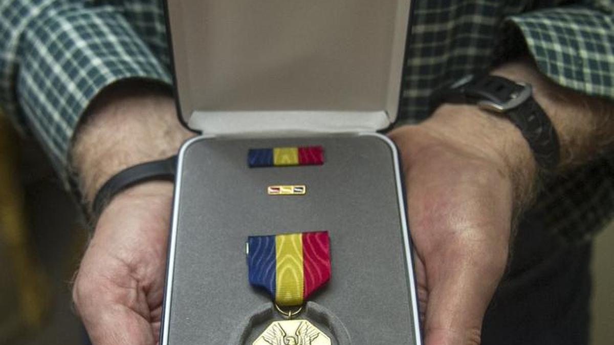 Dr. Ed Dench was awarded the Navy and Marine Corps Medal for working in extraordinary circumstances to render aid to a Marine. Though he was told in 1976 that he’d been recommended for the medal, he just recently received it.