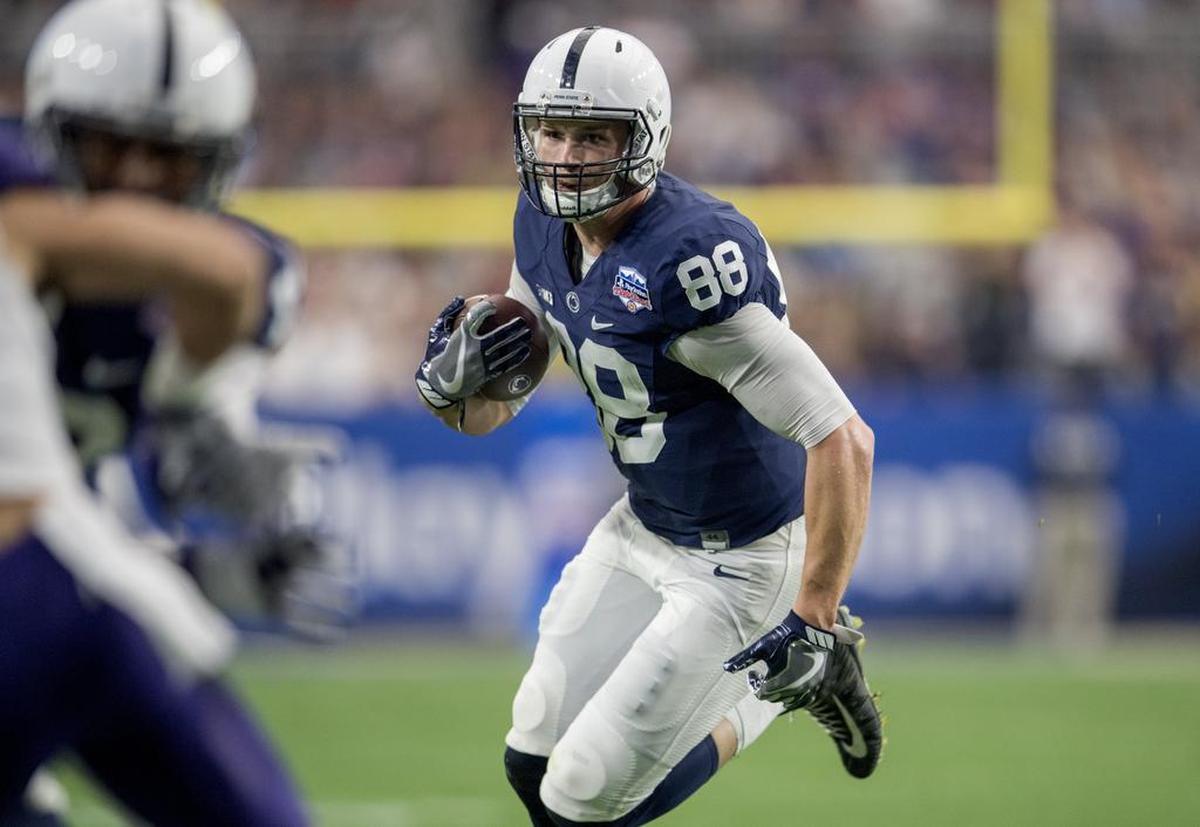 Penn State tight end Mike Gesicki runs after making a catch during the 2017 Fiesta Bowl on Saturday, December 30, 2017 at University of Phoenix Stadium. The Nittany Lions won, 35-28.