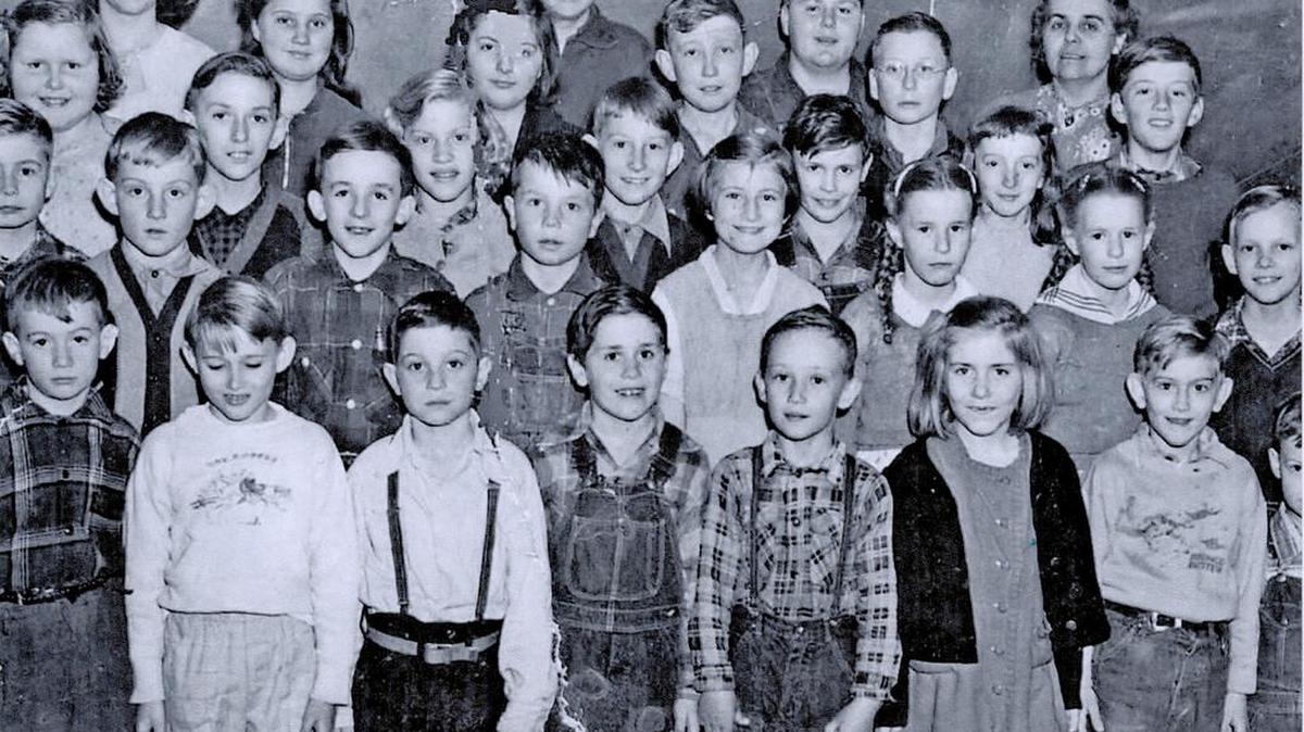 Pictured are students from the Beaver Dam School in 1949.