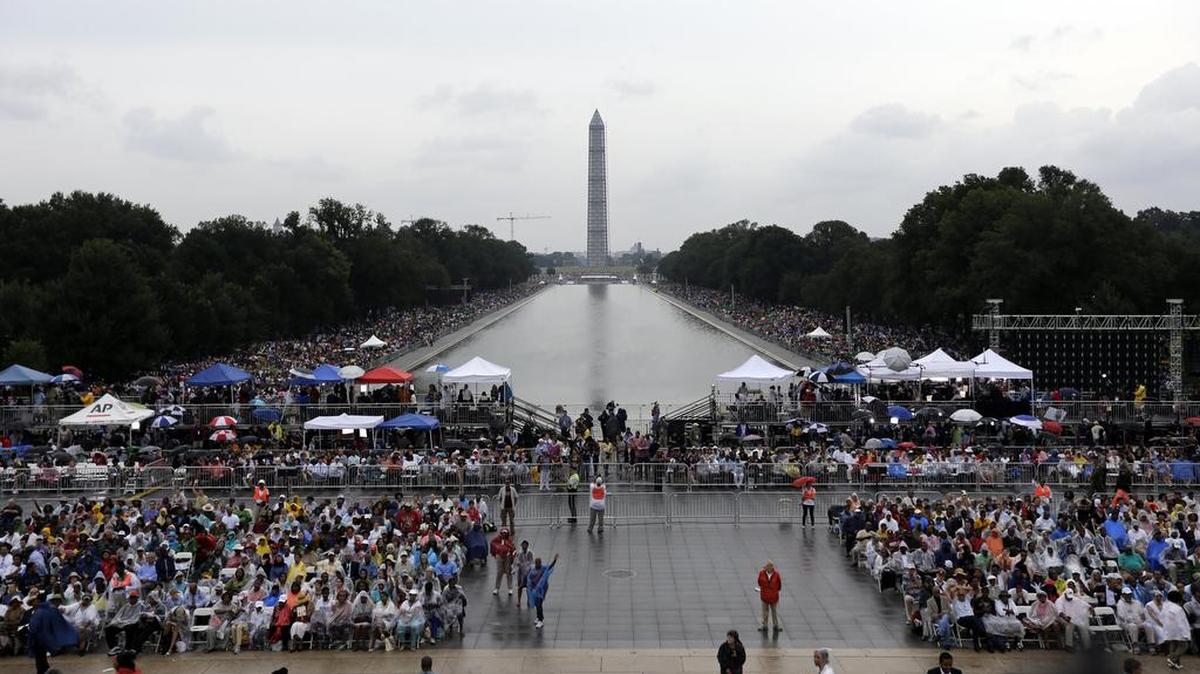More than 200,000 people are expected at the Lincoln Memorial on Jan. 21 for the women’s March on Washington.