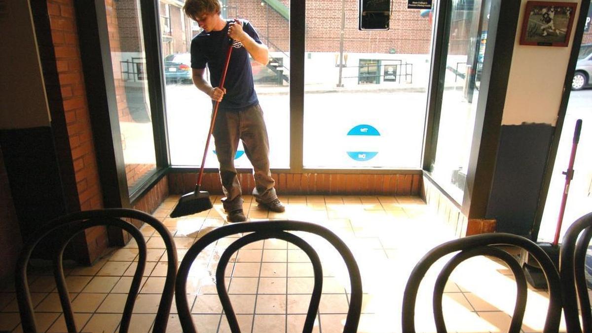 The Fraser Street Deli has closed after 13 years of operation.