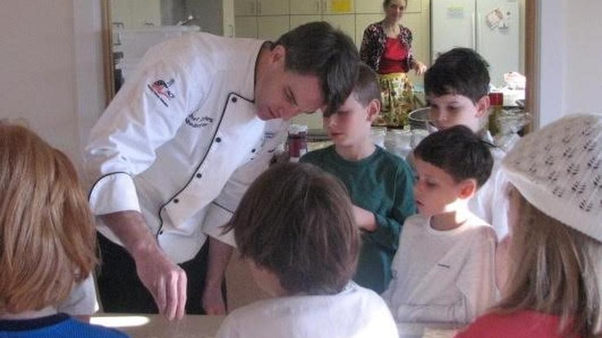 Students at State College Friends School teamed up with chef Charles Niedermyer to make a Thanksgiving feast. Niedermyer is an instructor at Pennsylvania College of Technology.