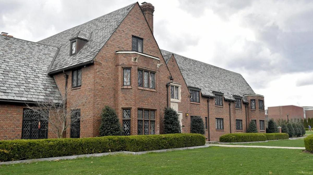 The former Beta Theta Pi fraternity house.