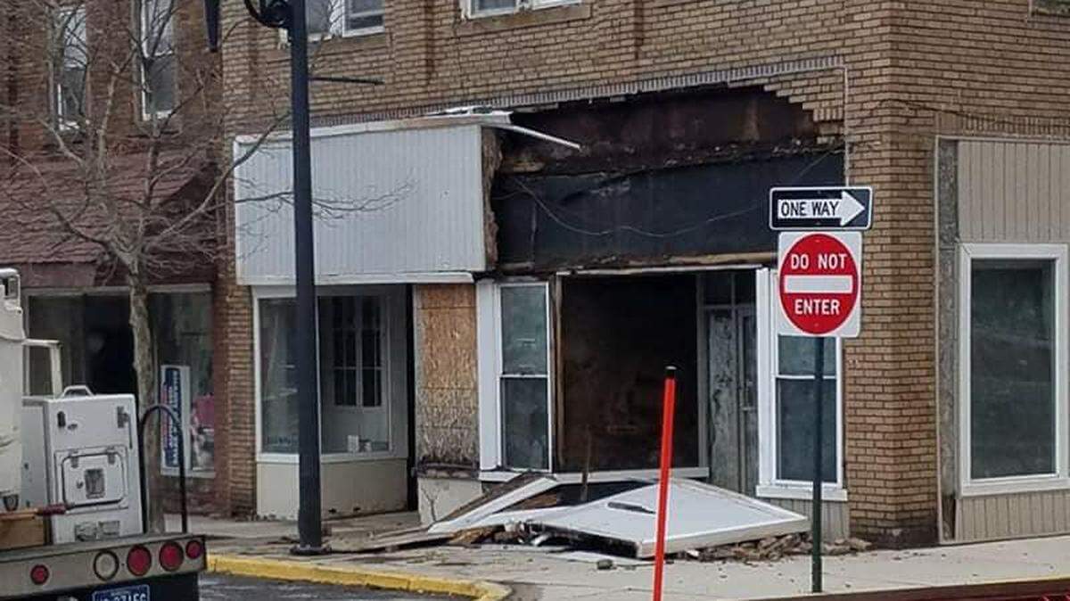 A facade collapse in Philipsburg caused a road closure.